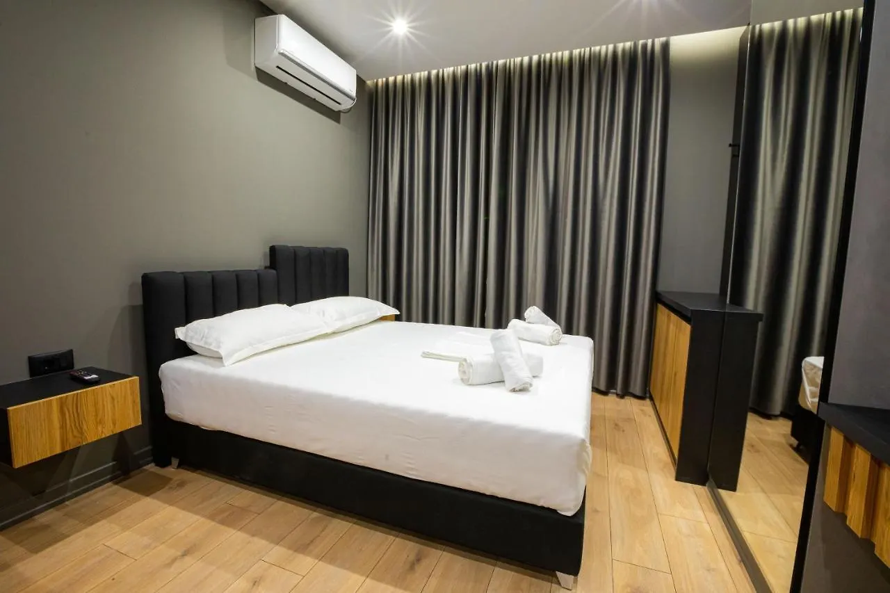 Dea'S Apartaments Tirana Albania